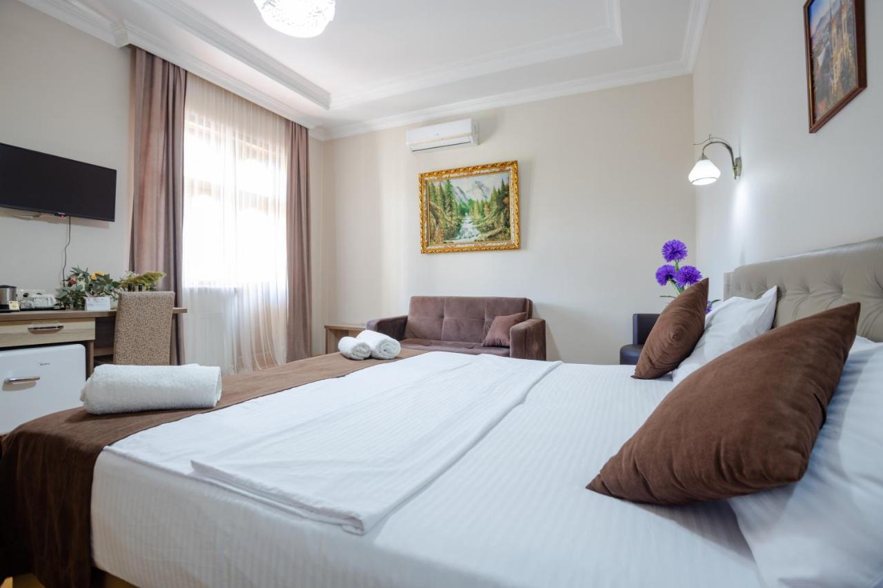 Daisi Sunset Hotel Batumi Ngoại thất bức ảnh