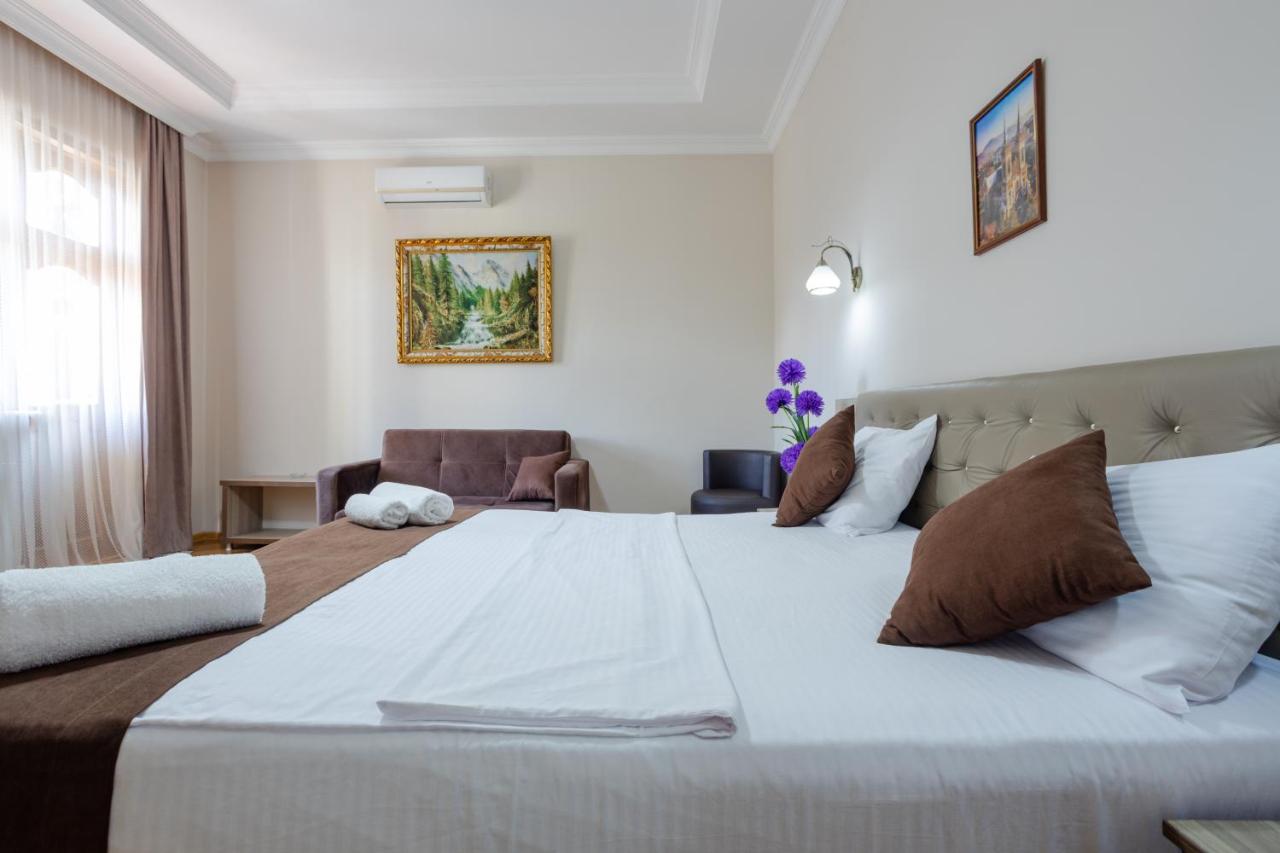 Daisi Sunset Hotel Batumi Ngoại thất bức ảnh