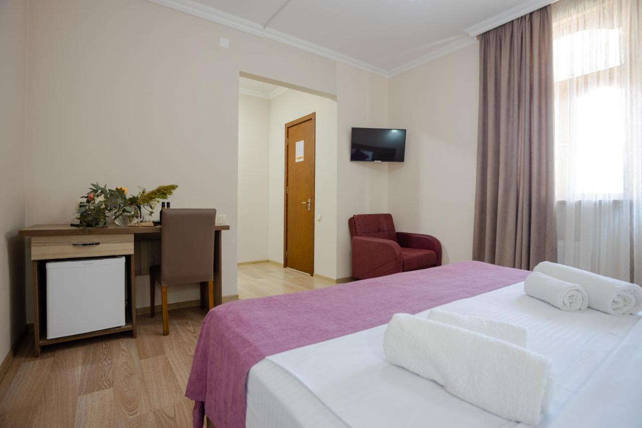 Daisi Sunset Hotel Batumi Ngoại thất bức ảnh