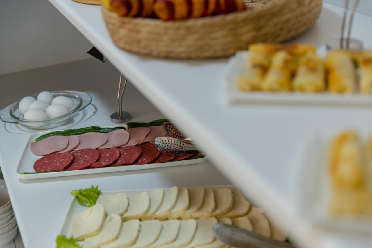 Daisi Sunset Hotel Batumi Ngoại thất bức ảnh