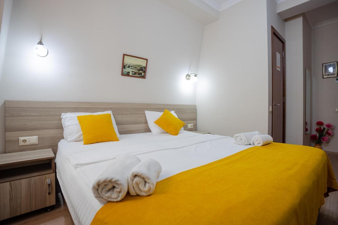 Daisi Sunset Hotel Batumi Ngoại thất bức ảnh